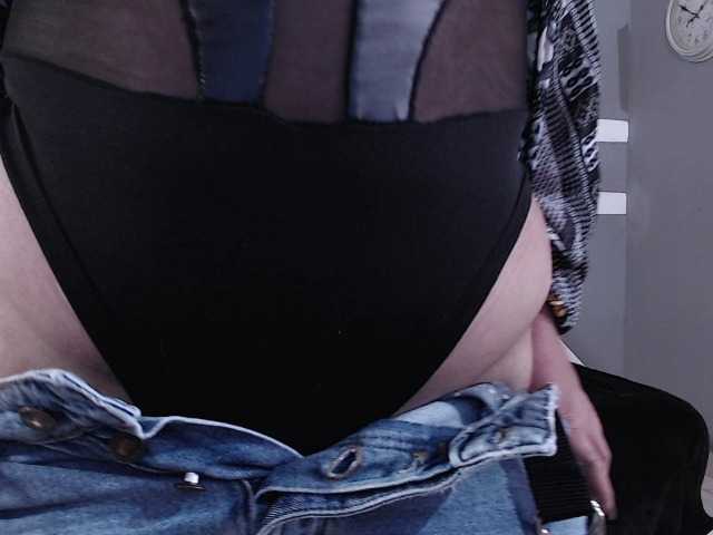 Live sex webcam photo for emma-lo #271202423