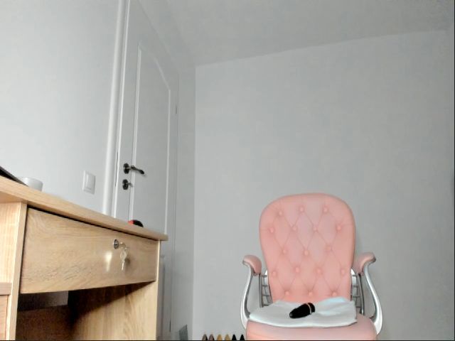 Live sex webcam photo for Yummy_Wen #271208728