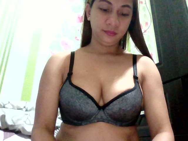 Live sex webcam photo for xxpinayboobsx #271198175