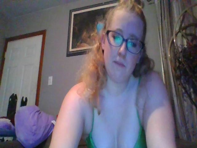 Live sex webcam photo for LittlexoJules #271195734