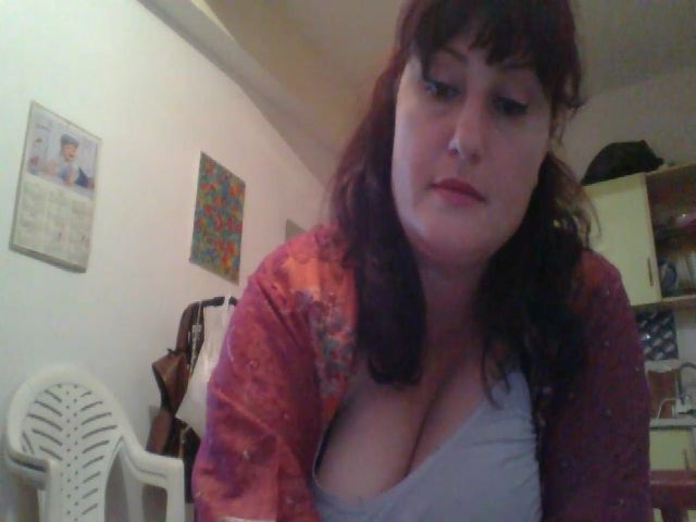 Live sex webcam photo for sloppymilf #271199946