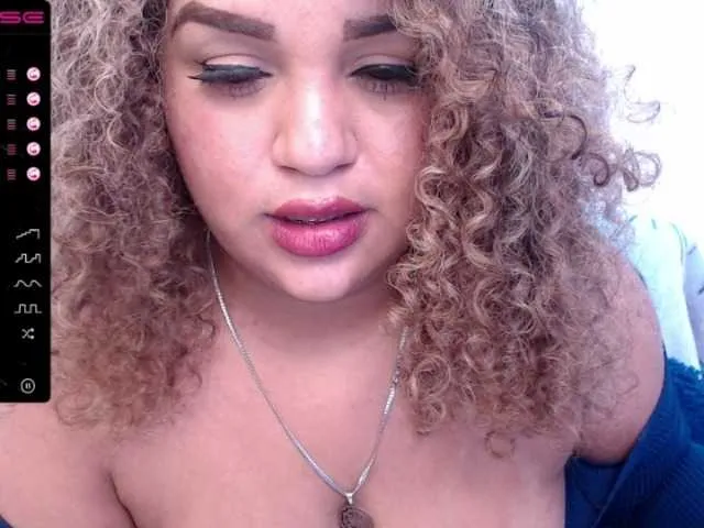 Live sex webcam photo for aishaaovit #271198402