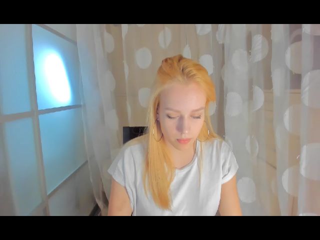 Live sex webcam photo for Manyska5 #271203946