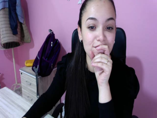 Live sex webcam photo for Angel98_ #271203768