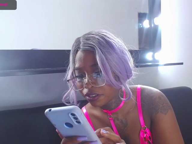 Live sex webcam photo for samantaafox #271216147