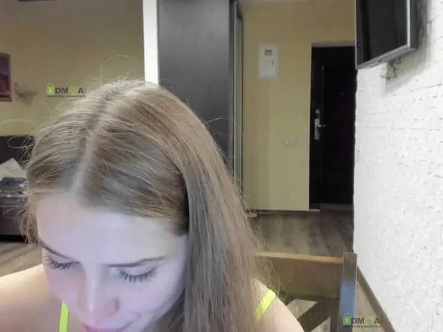 Live sex webcam photo for -Melissa- #271210645