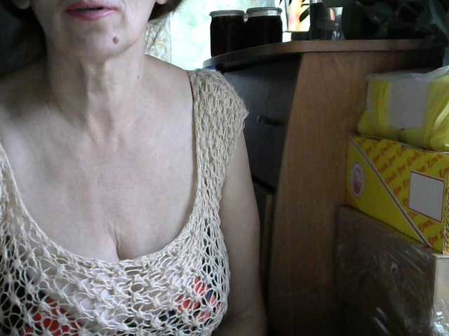 Live sex webcam photo for Sonya48 #271219295