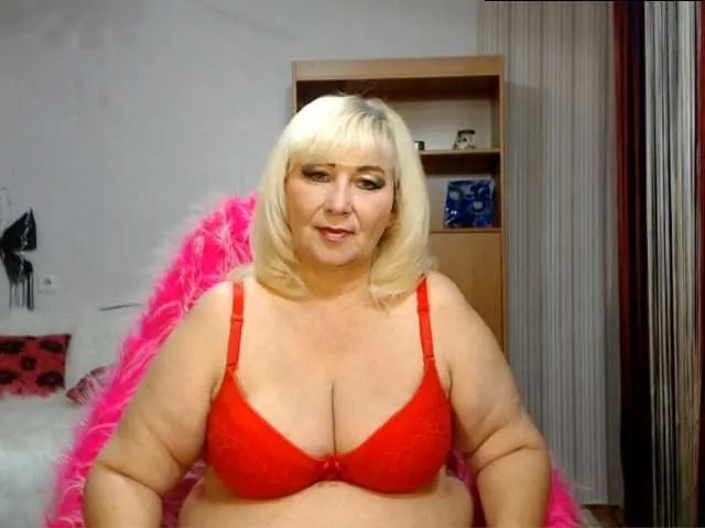 Live sex webcam photo for MilfFionna #271211587