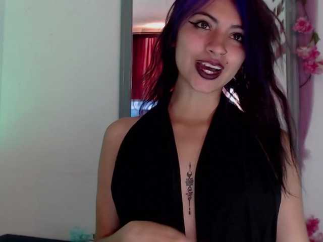 Live sex webcam photo for lunahilton #271219403