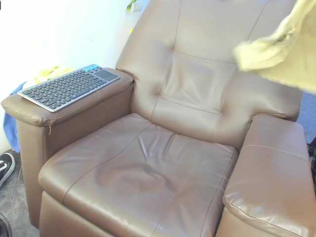 Live sex webcam photo for cristal-230 #271219891