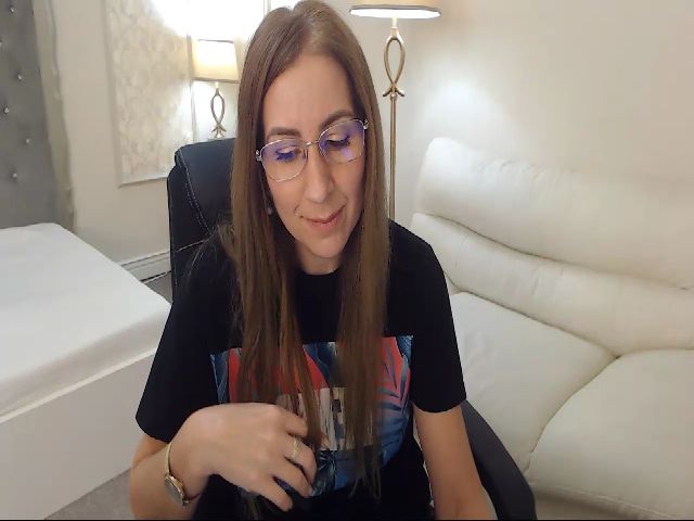 Live sex webcam photo for SexyFantasyBB #271221379