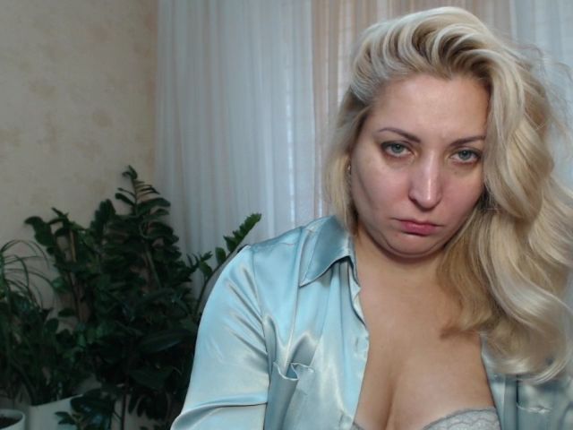 Live sex webcam photo for Mariskakiska #271217621
