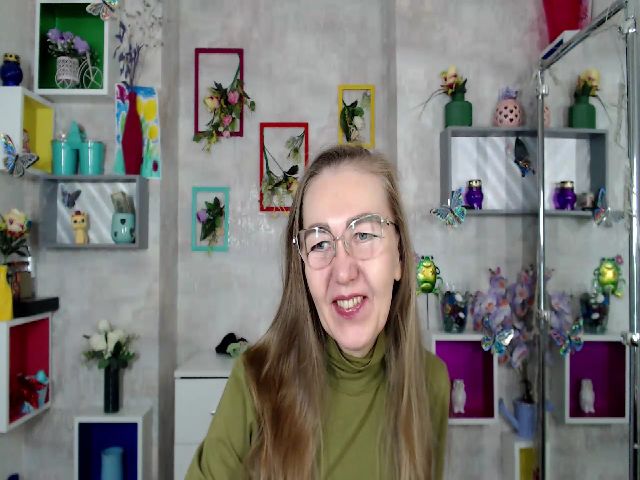 Live sex webcam photo for Greybunny #271217146