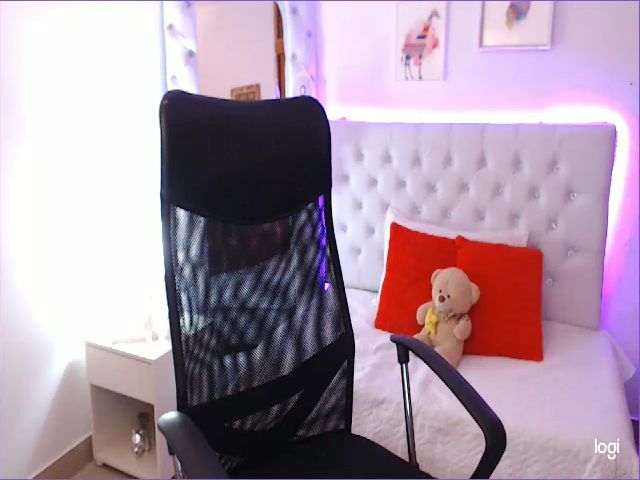 Live sex webcam photo for Antonella_lpz #271225055