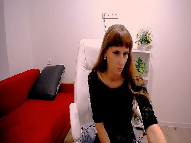 Live sex webcam photo for Viktoria_Vi #271226684