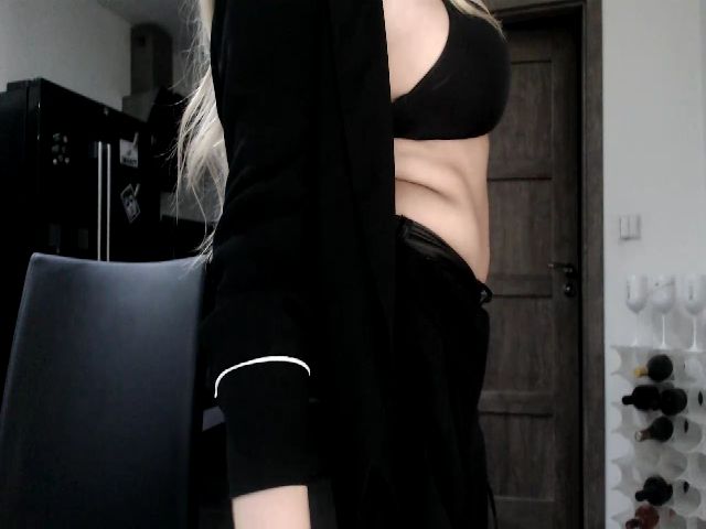 Live sex webcam photo for Mi_Ha #271221475