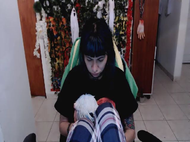 Live sex webcam photo for umaru_michae #271221661