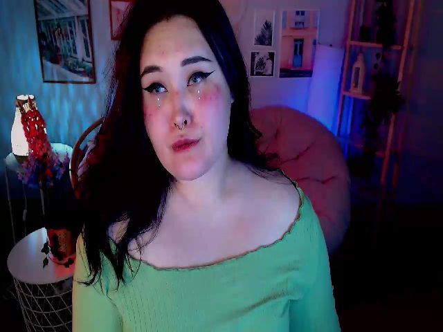 Live sex webcam photo for EsmiraWaild #271210428