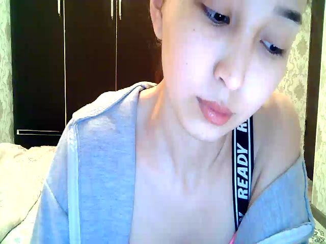 Live sex webcam photo for MissMolly____ #271226361