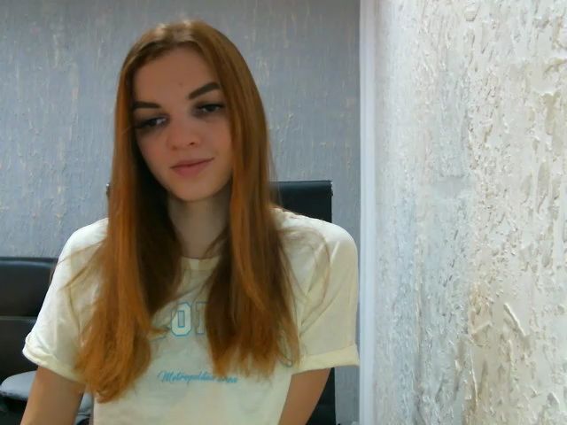 Live sex webcam photo for ElliannaSweet #271216917