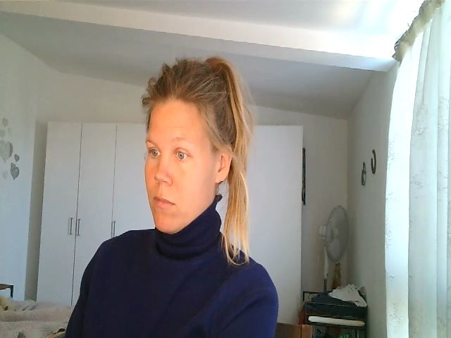 Live sex webcam photo for CallMeMaria #271218445