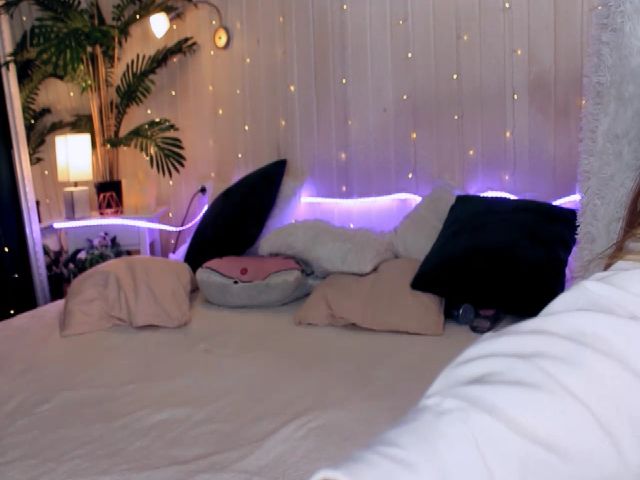 Live sex webcam photo for TerezaDean #271220427