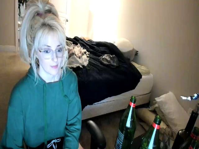 Live sex webcam photo for Domme_Jeans #271214821