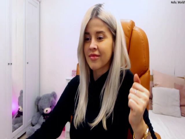 Live sex webcam photo for Arya_Jolie #271212397