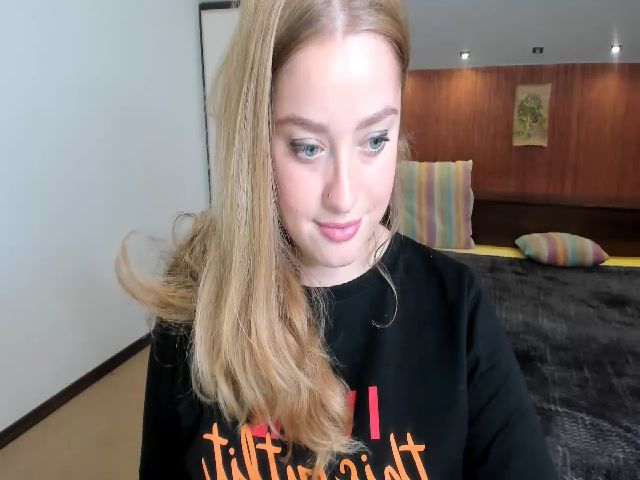 Live sex webcam photo for bony_2 #271221856