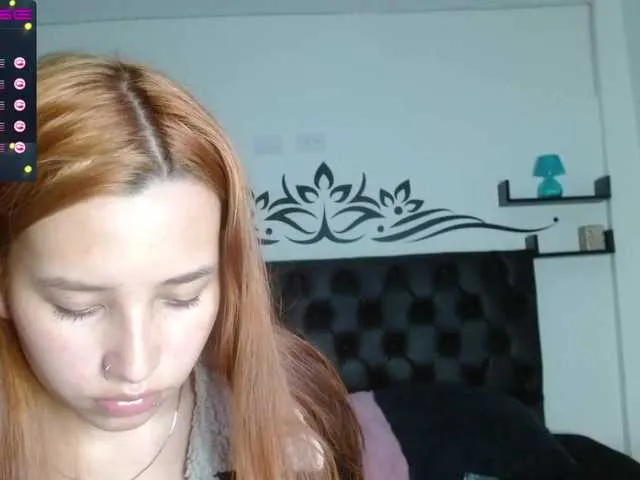 Live sex webcam photo for leia-honey #271212206