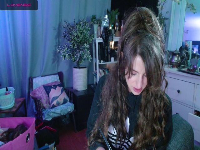 Live sex webcam photo for LilSadie #271217088