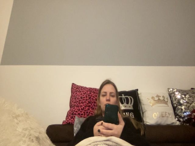 Live sex webcam photo for AnnaDiamond1 #287889200