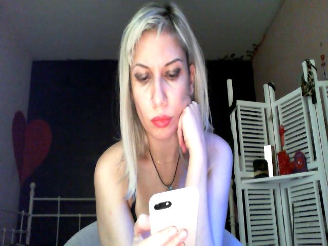 Live sex webcam photo for Marvel33 #271221950