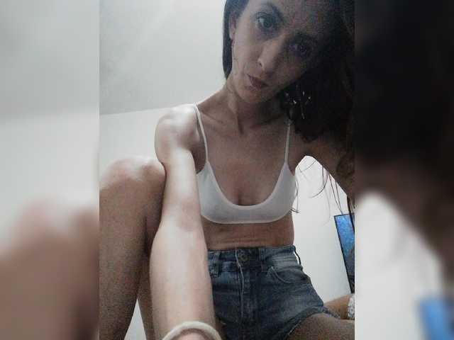 Live sex webcam photo for Melaniaxxs #271222990