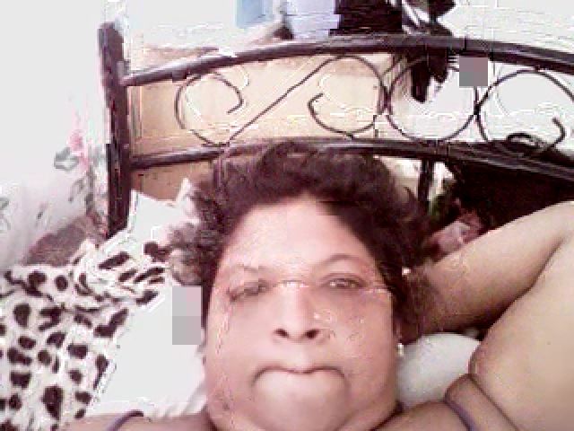 Live sex webcam photo for Indianbarbie3 #271217307