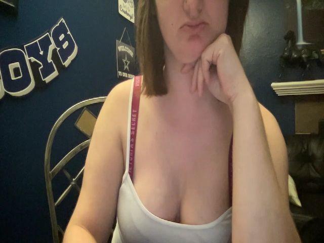 Live sex webcam photo for LizzysLips #271212595