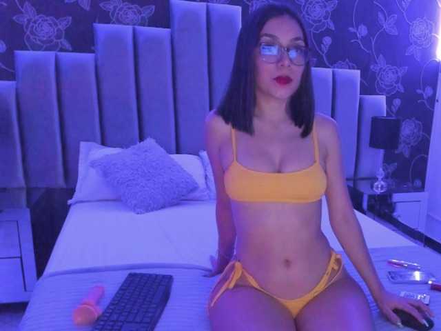 Live sex webcam photo for allison-hotty #271216418