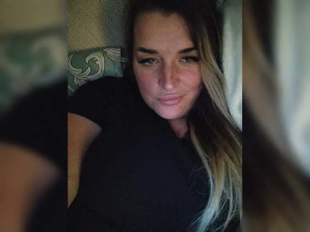 Live sex webcam photo for Wennice #271218956