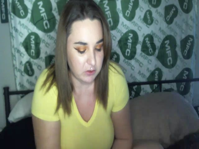 Live sex webcam photo for play21withme #271225021