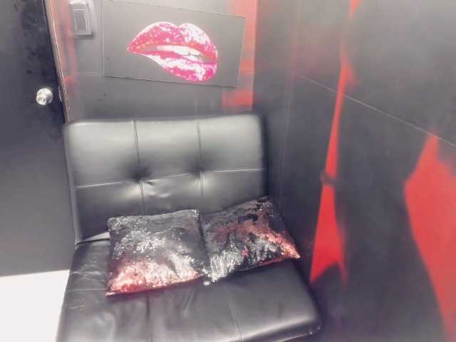 Live sex webcam photo for leidysweet #271211649