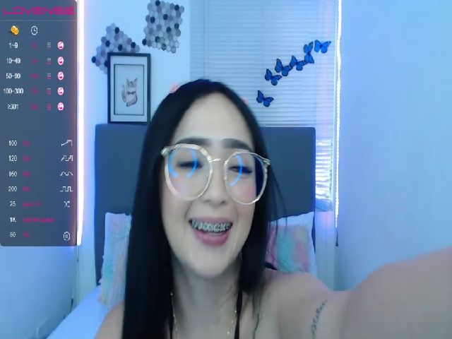 Live sex webcam photo for sweet_vaness2 #271220714