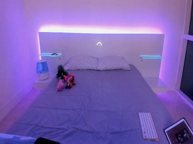 Live sex webcam photo for Yasmeen_xo #271210589