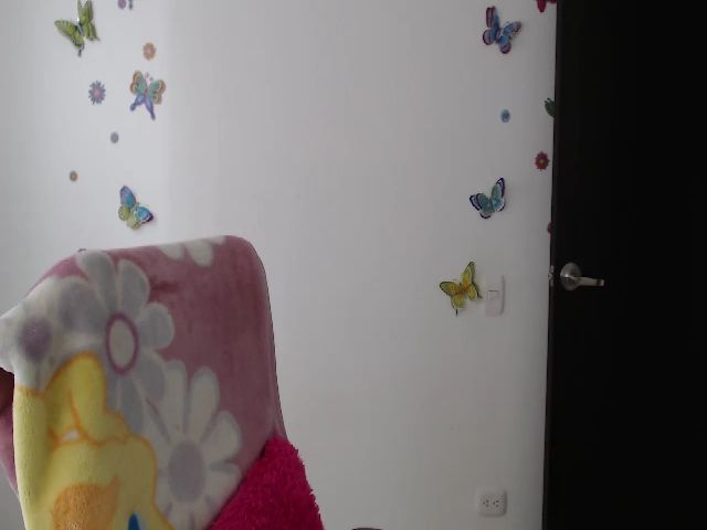 Live sex webcam photo for Summer_Cum1 #271225662