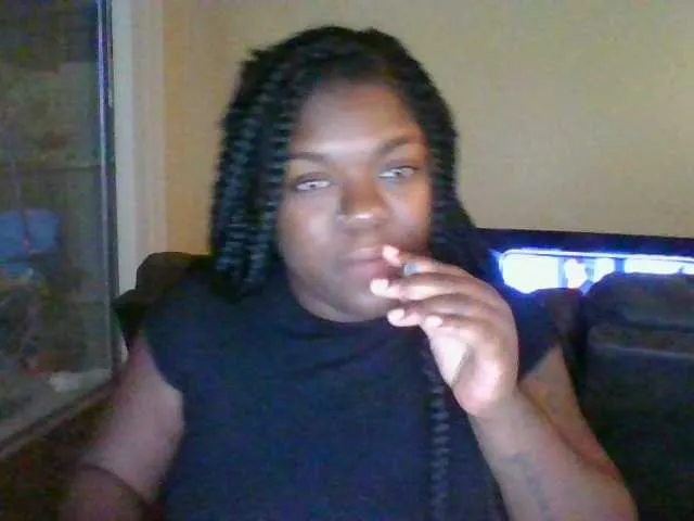 Live sex webcam photo for BigBootiBambi #271219457