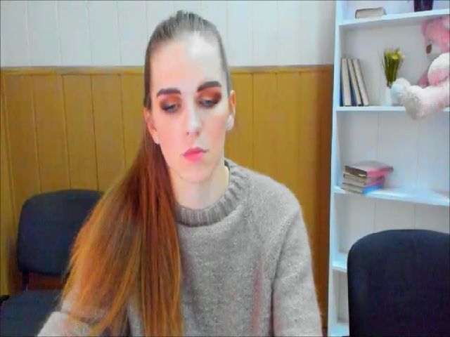 Live sex webcam photo for TessaLoveXX #271218235