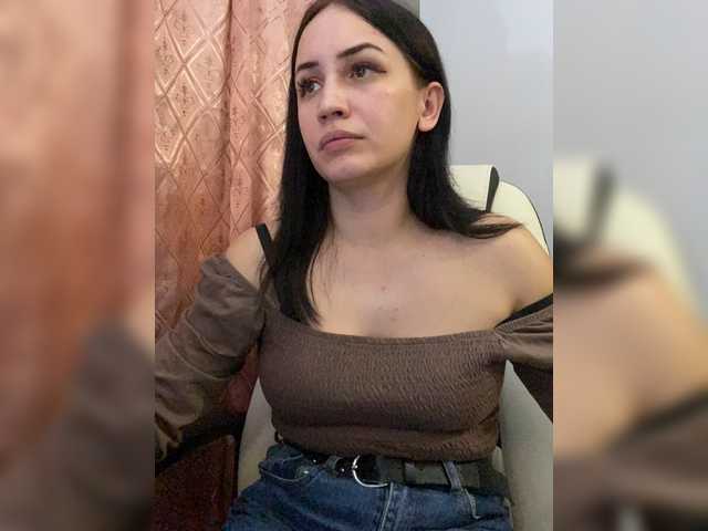 Live sex webcam photo for -Bombshell- #271222554