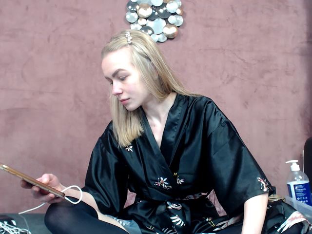 Live sex webcam photo for JanaBella #271223362