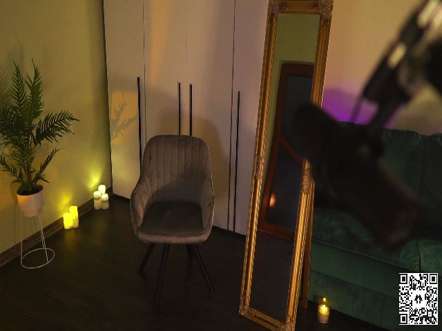 Live sex webcam photo for ScarlettOne #271226605