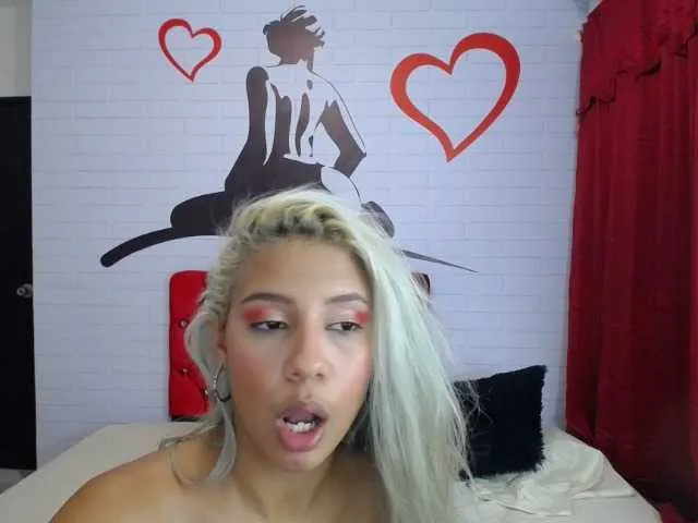 Live sex webcam photo for Electrasexx #271211929