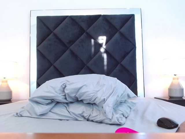 Live sex webcam photo for ViolettaGreco #271218754